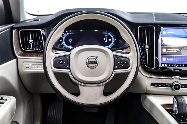 Photo of 2022 Denim Blue Metallic Volvo XC60 Recharge Plug-In Hybrid