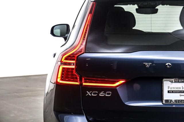 Photo of 2022 Denim Blue Metallic Volvo XC60 Recharge Plug-In Hybrid