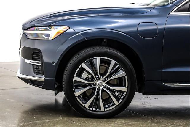 Photo of 2022 Denim Blue Metallic Volvo XC60 Recharge Plug-In Hybrid