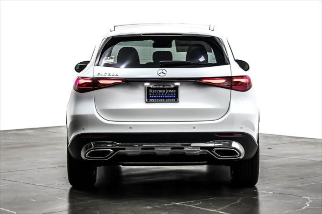 Photo of 2025 Polar White Mercedes-Benz GLC 300