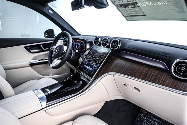 Photo of 2025 Polar White Mercedes-Benz GLC 300
