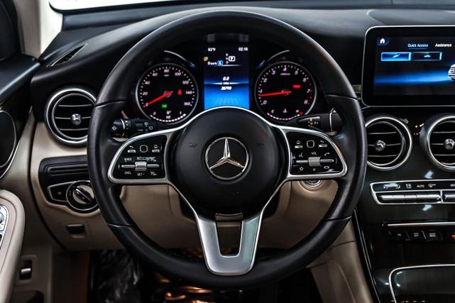 Photo of 2022 Polar White Mercedes-Benz GLC 300