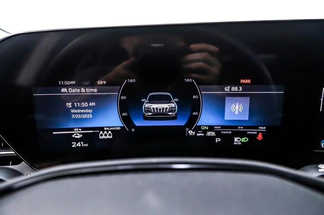 Photo of 2025 Glacier White Metallic Audi Q6 e-tron