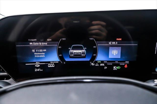 Photo of 2025 Glacier White Metallic Audi Q6 e-tron