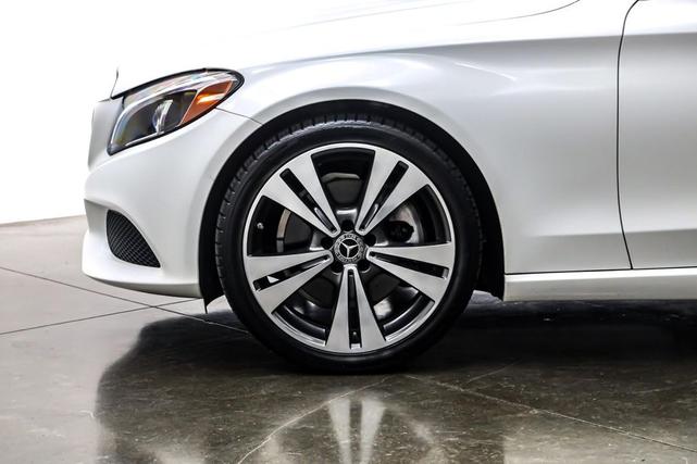 Photo of 2017 Polar White Mercedes-Benz C-Class