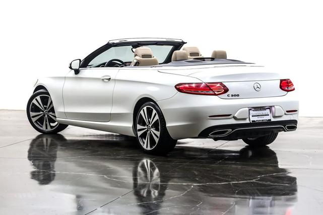 Photo of 2017 Polar White Mercedes-Benz C-Class