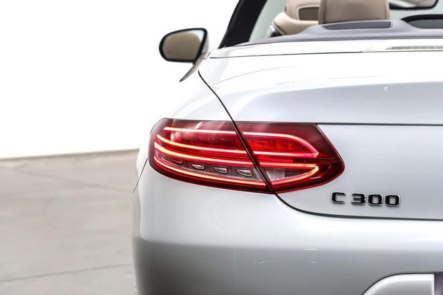Photo of 2017 Polar White Mercedes-Benz C-Class
