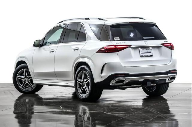 Photo of 2026 Polar White Mercedes-Benz GLE 450