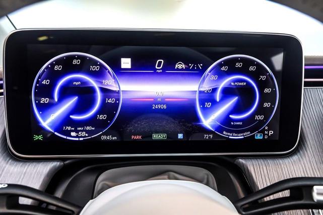 Photo of 2023 Selenite Grey Metallic Mercedes-Benz EQS 450