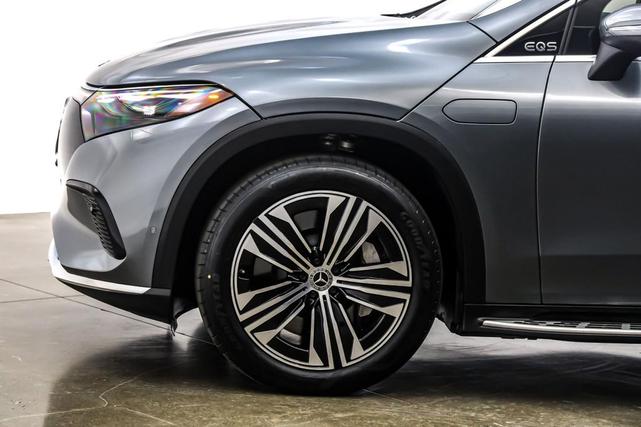 Photo of 2023 Selenite Grey Metallic Mercedes-Benz EQS 450