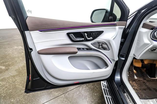 Photo of 2023 Selenite Grey Metallic Mercedes-Benz EQS 450