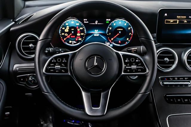 Photo of 2022 Polar White Mercedes-Benz GLC 300