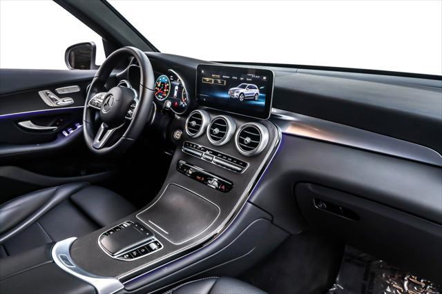 Photo of 2022 Polar White Mercedes-Benz GLC 300
