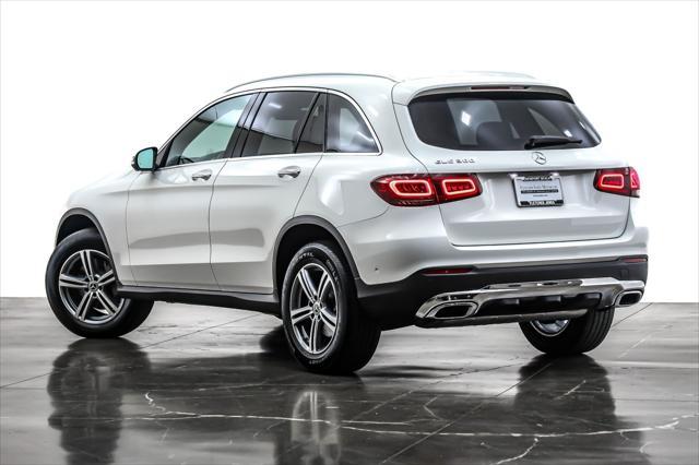 Photo of 2022 Polar White Mercedes-Benz GLC 300
