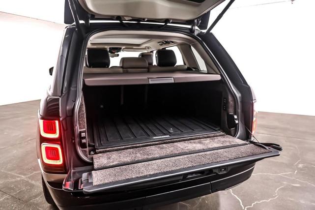 Photo of 2021 Santorini Black Metallic Land Rover Range Rover