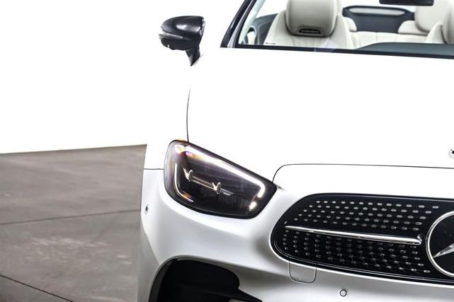 Photo of 2022 MANUFAKTUR Moonlight White Mercedes-Benz E-Class