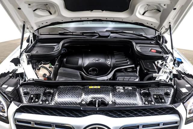 Photo of 2022 Polar White Mercedes-Benz GLS 450