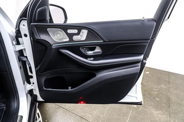 Photo of 2022 Polar White Mercedes-Benz GLS 450