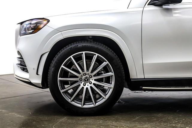 Photo of 2022 Polar White Mercedes-Benz GLS 450