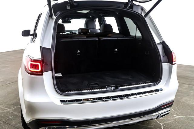 Photo of 2022 Polar White Mercedes-Benz GLS 450