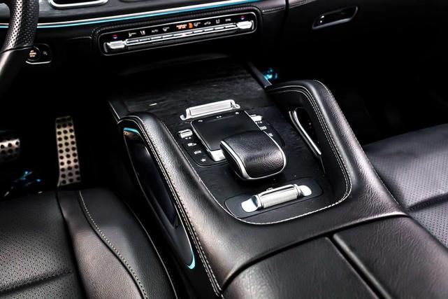 Photo of 2022 Polar White Mercedes-Benz GLS 450