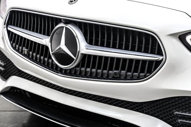 Photo of 2023 Polar White Mercedes-Benz C-Class