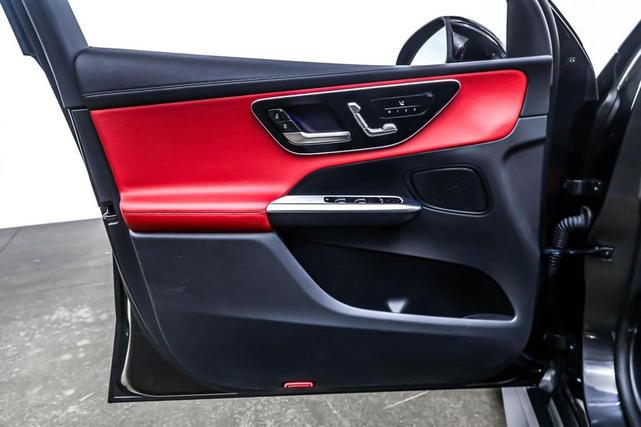 Photo of 2024 Graphite Grey Metallic Mercedes-Benz GLC 300