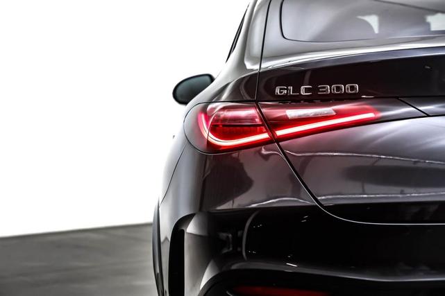 Photo of 2024 Graphite Grey Metallic Mercedes-Benz GLC 300