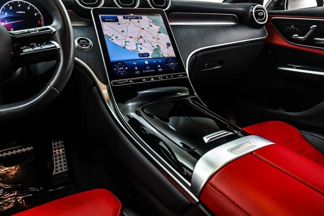 Photo of 2024 Graphite Grey Metallic Mercedes-Benz GLC 300