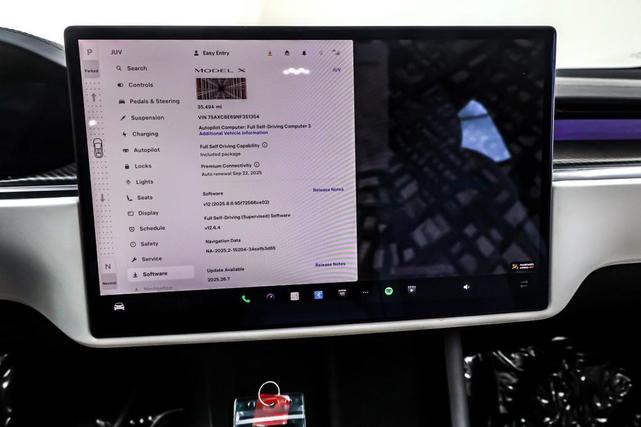 Photo of 2022 Solid Black Tesla Model X