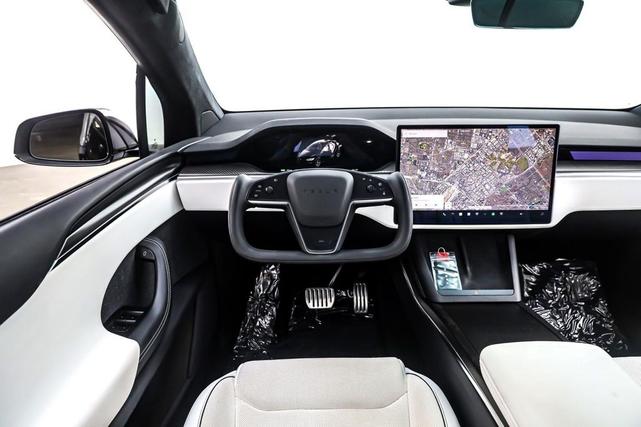 Photo of 2022 Solid Black Tesla Model X