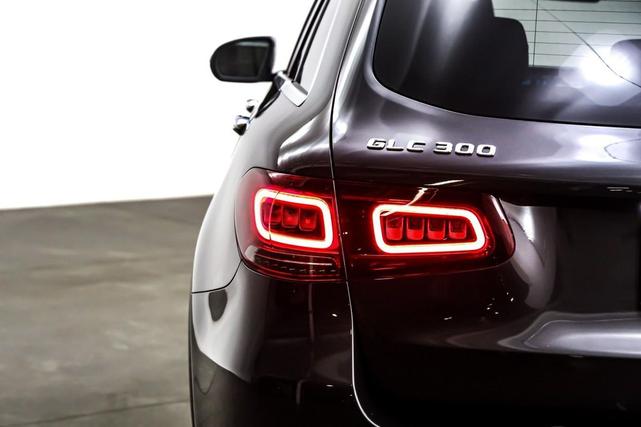 Photo of 2022 Graphite Grey Metallic Mercedes-Benz GLC 300