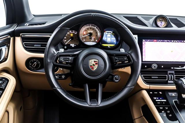 Photo of 2023 Jet Black Metallic Porsche Macan