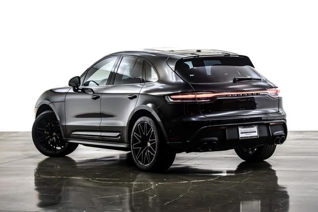Photo of 2023 Jet Black Metallic Porsche Macan