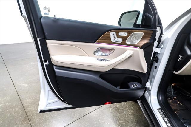 Photo of 2025 Polar White Mercedes-Benz GLS 450