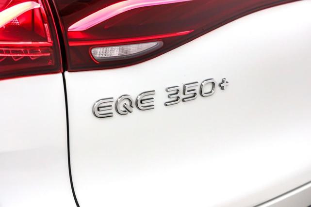 Photo of 2025 Polar White Mercedes-Benz EQE 350+