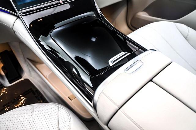 Photo of 2025 Polar White Mercedes-Benz EQE 350+