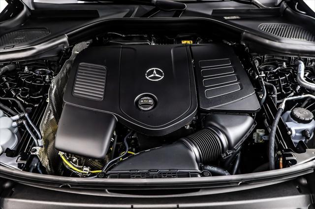 Photo of 2025 Black Mercedes-Benz GLC 300