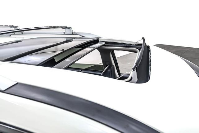Photo of 2022 Pearl White Tricoat Nissan Pathfinder