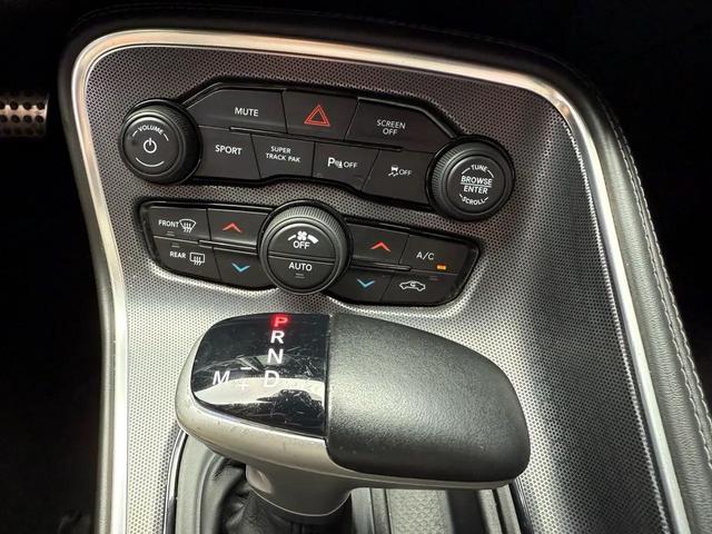 Photo of 2017 GRAY Dodge Challenger