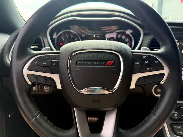 Photo of 2017 GRAY Dodge Challenger
