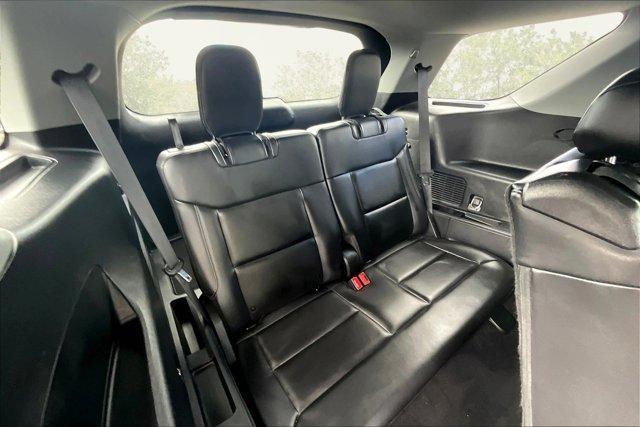Photo of 2022 Oxford White Ford Explorer