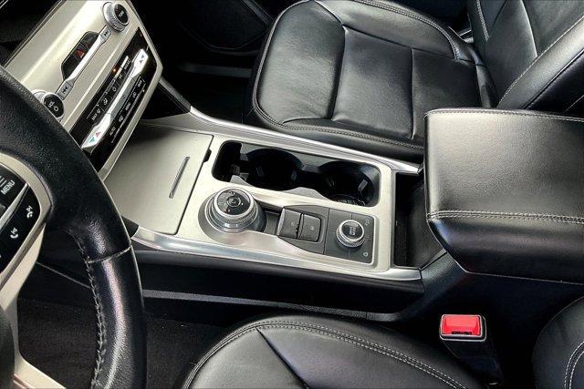 Photo of 2022 Oxford White Ford Explorer