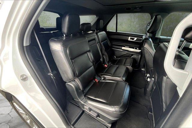 Photo of 2022 Oxford White Ford Explorer