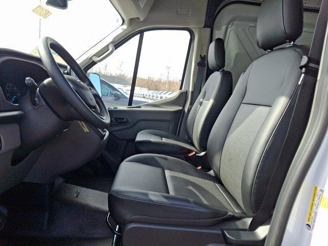 Photo of 2025 Oxford White Ford Transit-250