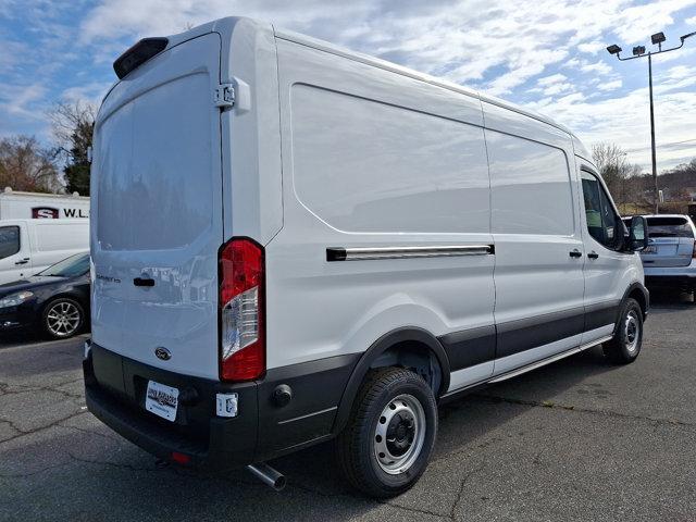 Photo of 2025 Oxford White Ford Transit-250