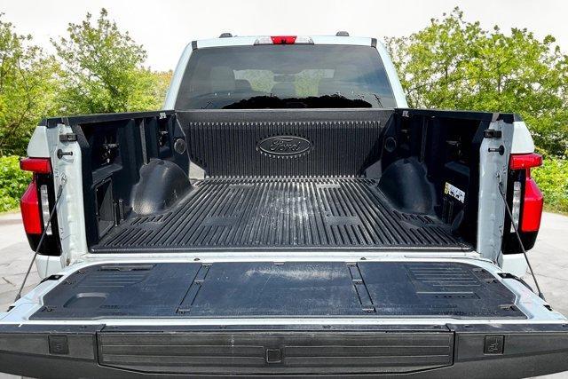 Photo of 2023 Avalanche Ford F-150 Lightning