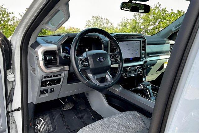 Photo of 2023 Avalanche Ford F-150 Lightning