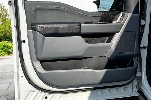 Photo of 2023 Avalanche Ford F-150 Lightning
