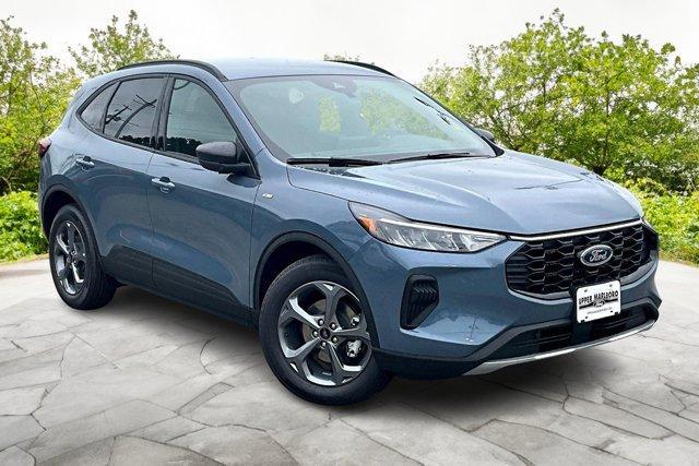 Photo of 2025 Vapor Blue Metallic Ford Escape